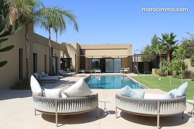 Trés jolie Villa meublé de trois chambres — Marrakech