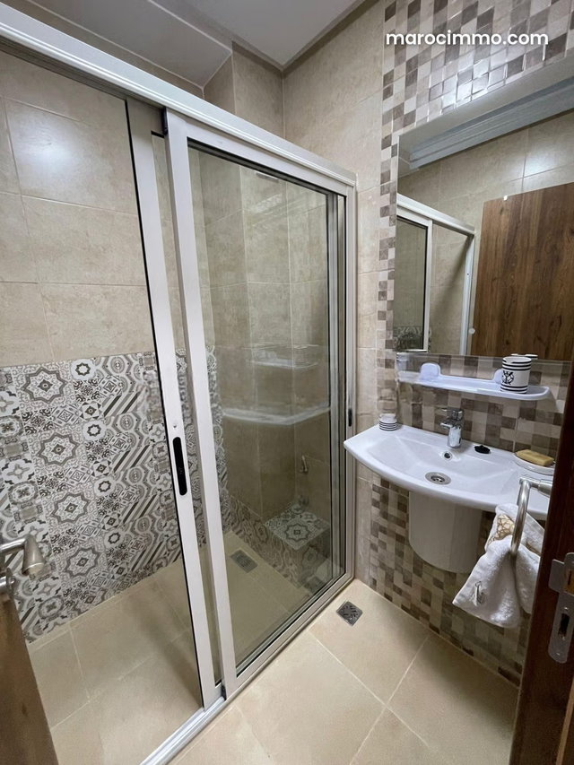 Location d'un appartement à Guéliz. 3 grandes pièces. Meublé — 5