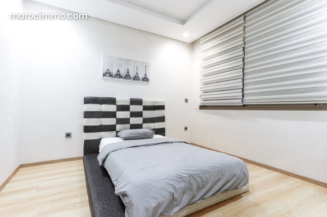 À louer studio meublé neuf à maarif — 2