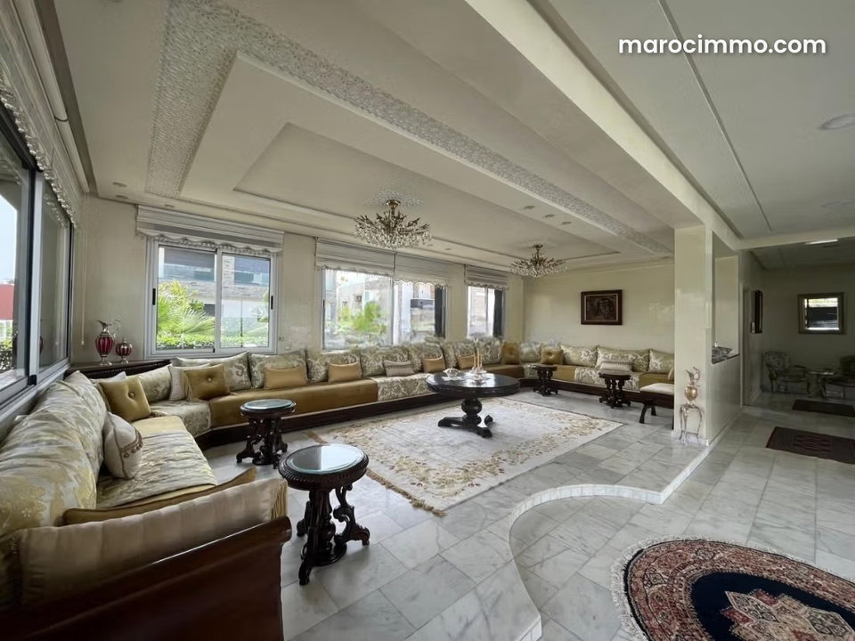 À Vendre – Superbe Villa à Dar Bouazza
