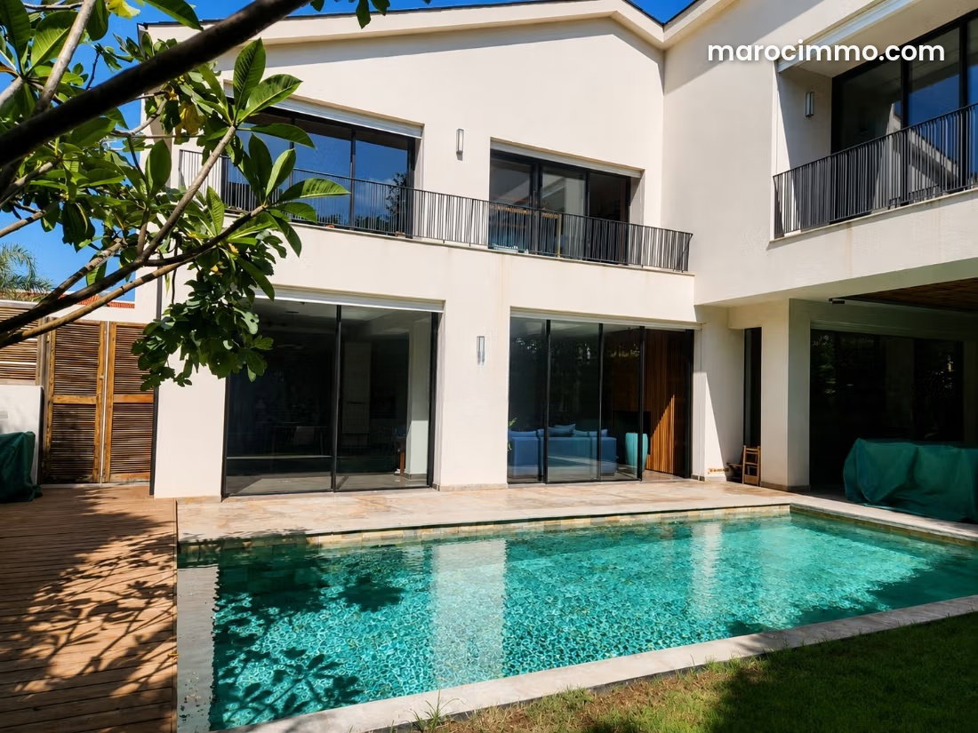 Villa haut standing à louer à Aïn Diab, Casablanca — Casablanca