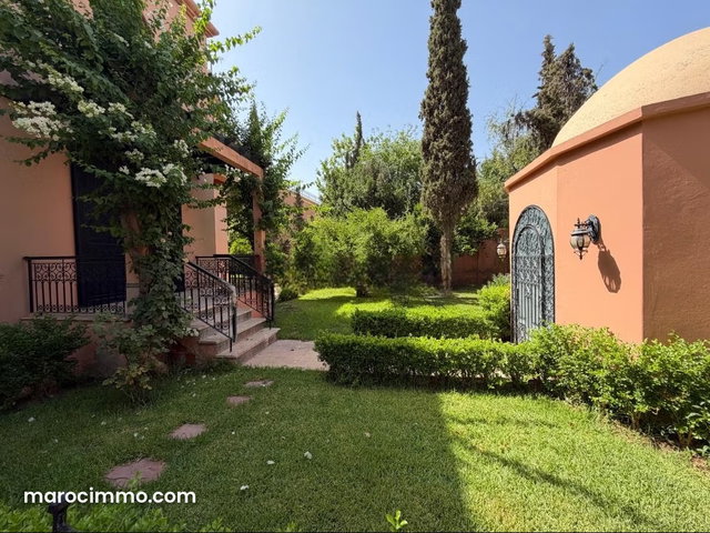 Splendide villa isolée à vendre à Hay Targa à Marrakech. Avec piscine privée et jardin, Superficie 1160 m² — 2