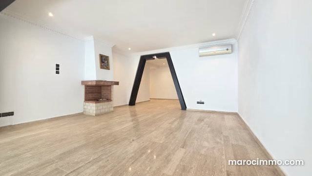 À louer Spacieux appartement de 170 m² à Hay Riad Secteur 23 — 2