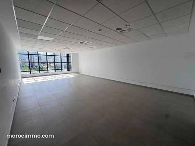 Offre Exclusive de Bureau Neuf – Souriyenne — Tanger