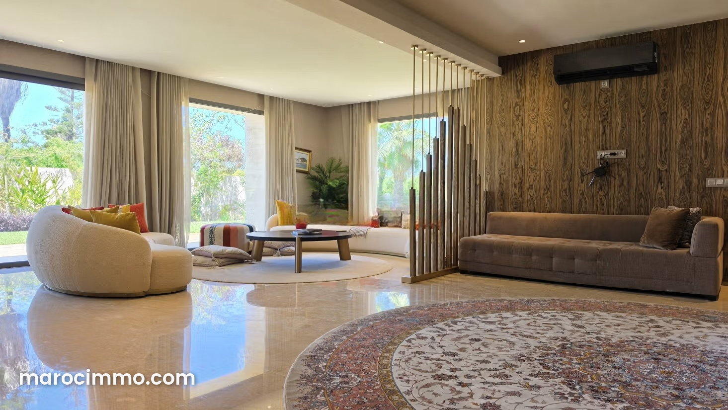 Luxury villa for rent in Souissi, Rabat, with pool and garden — Rabat