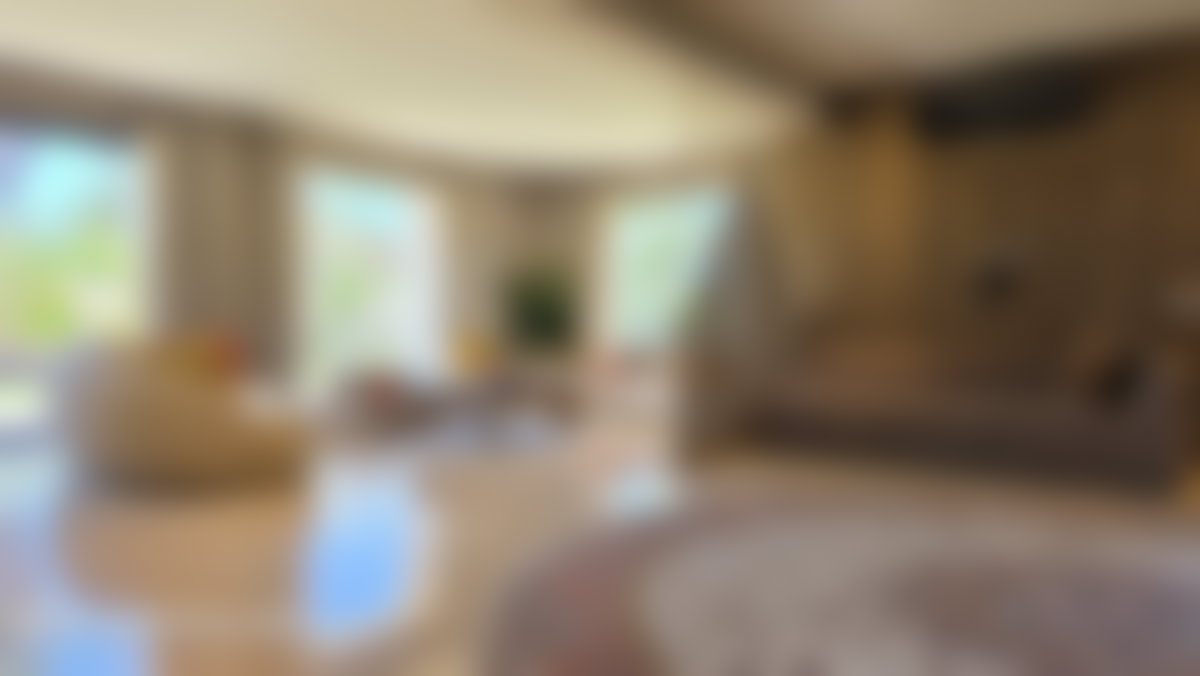 فيلا فاخرة بحديقة ومسبح للإيجار في السويسي الرباط
