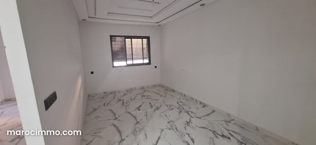Joli appart res firdouss ain sebaa 3800 dh 1 etg — 4