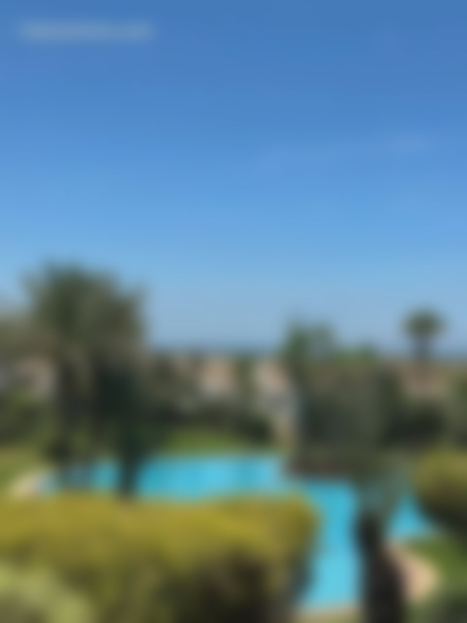 شقة بحرية فسيحة للبيع بعين الذئاب الدار البيضاء