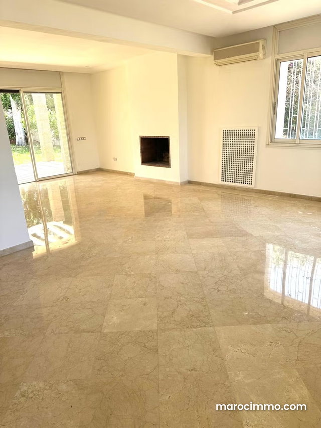 Villa en location quartier OLM SOUISSI — 4