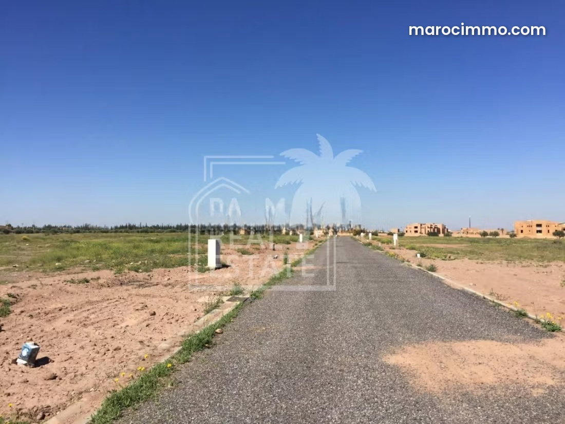 Terrain 772 m² dans le projet Akenza Route d'Ourika Marrakech — Marrakech