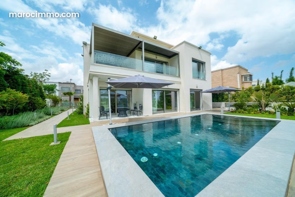 Villa 590 m² avec piscine et golf, Ville Verte, Bouskoura — Bouskoura