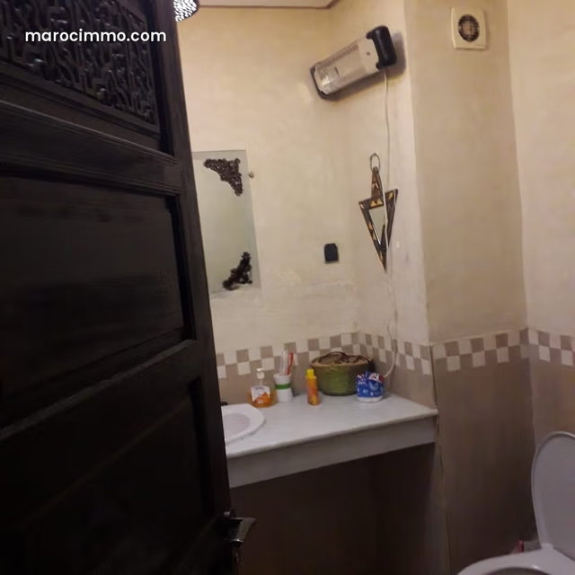 Vend appartement à Guéliz. Surface totale 70 m². Grande piscine — 3