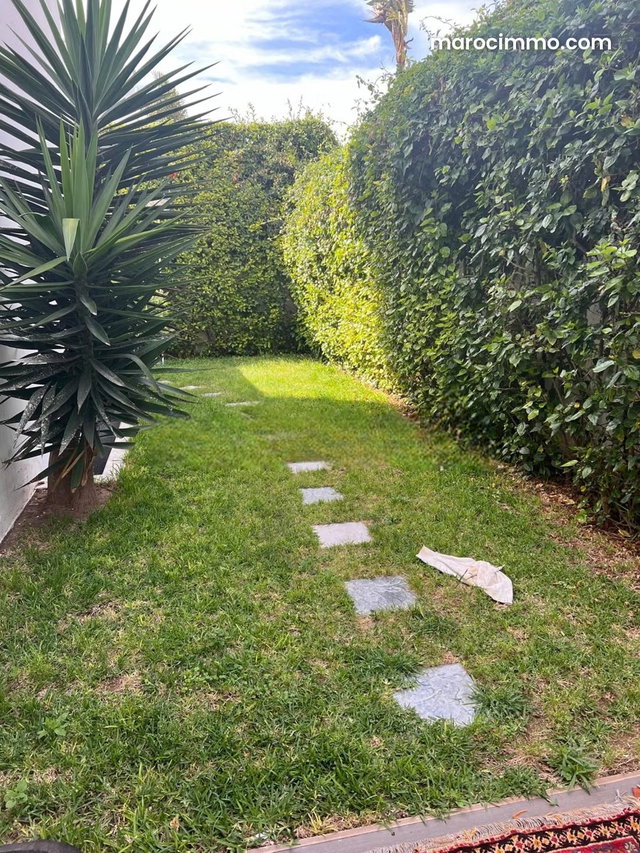Sale of villa Ain Diab four ch garden pool top — 2
