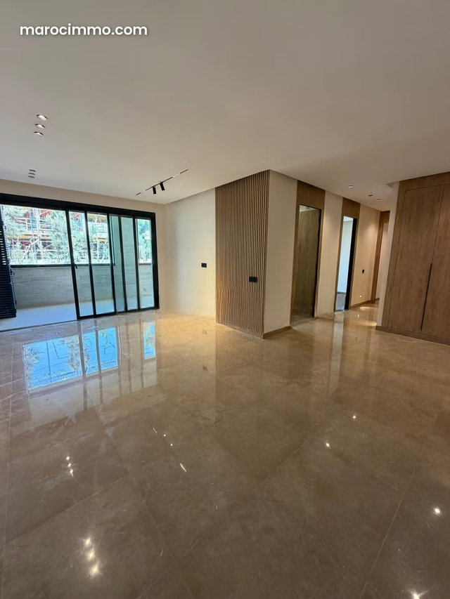 Appartement en location à Souissi. Surface totale 150 m². Avec ascenseur et terrasse — 3