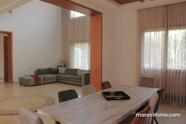 Spacious villa for rent empty — 5