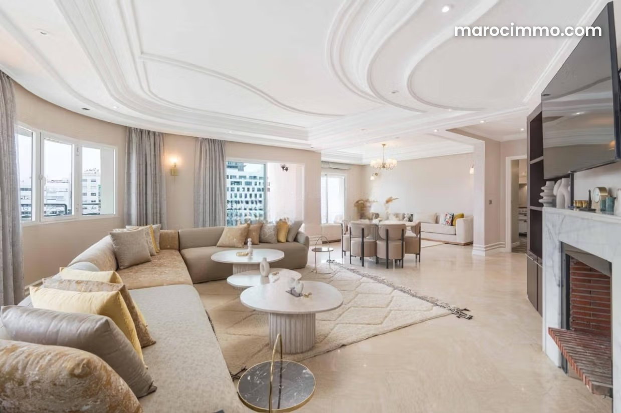 200 sqm Furnished Apartment with Terrace and Fireplace, Gauthier, Casablanca — Casablanca