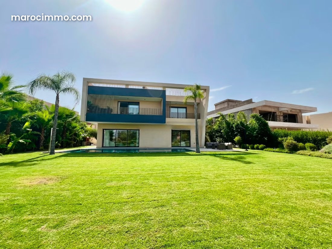 Villa 550 m² vue golf, Route de Tahanaoute, Marrakech — Marrakech