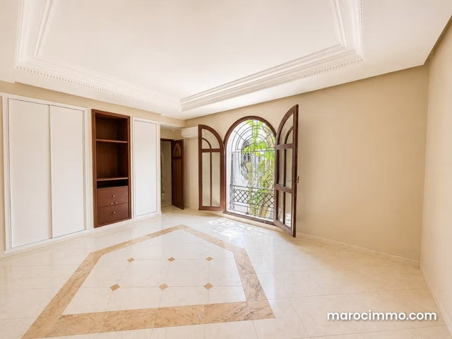 Villa professionnelle 400 m² Val d'Anfa — 5