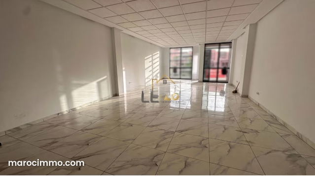 Plateau Bureau Premium Neuf À Vendre — Marrakech