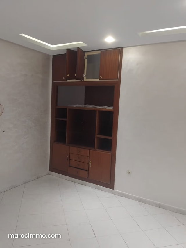 3-Bedroom Apartment in Hay Riad, Clean and Well-Located — 4