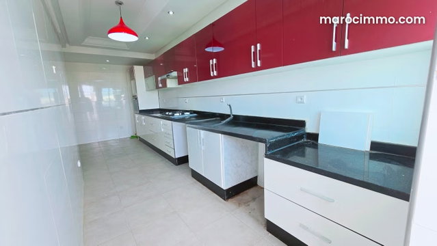 180m² Apartment with 2 Terraces in California — 2