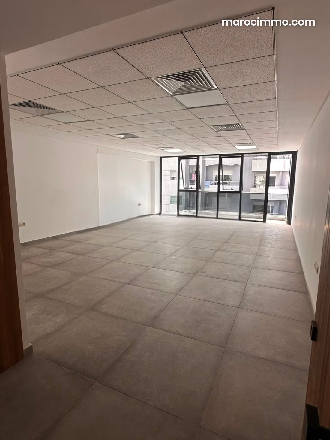 74 sqm Office with Terrace, Hospitals District, Casablanca — Casablanca