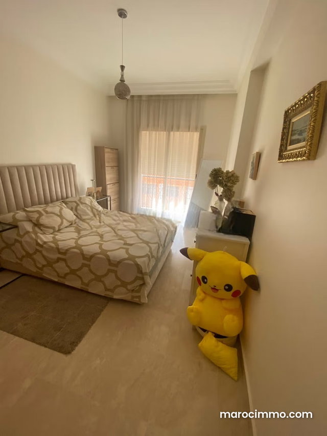 Appartement de standing 133 m² à vendre – Résidence sécurisée avec piscine — 3