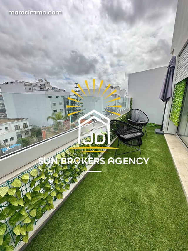 Dernier etage ferme bretonne — Casablanca