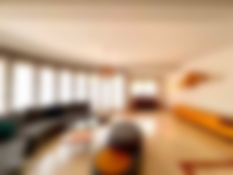 شقة مفروشة فاخرة للكراء بحي المعاريف بالدار البيضاء