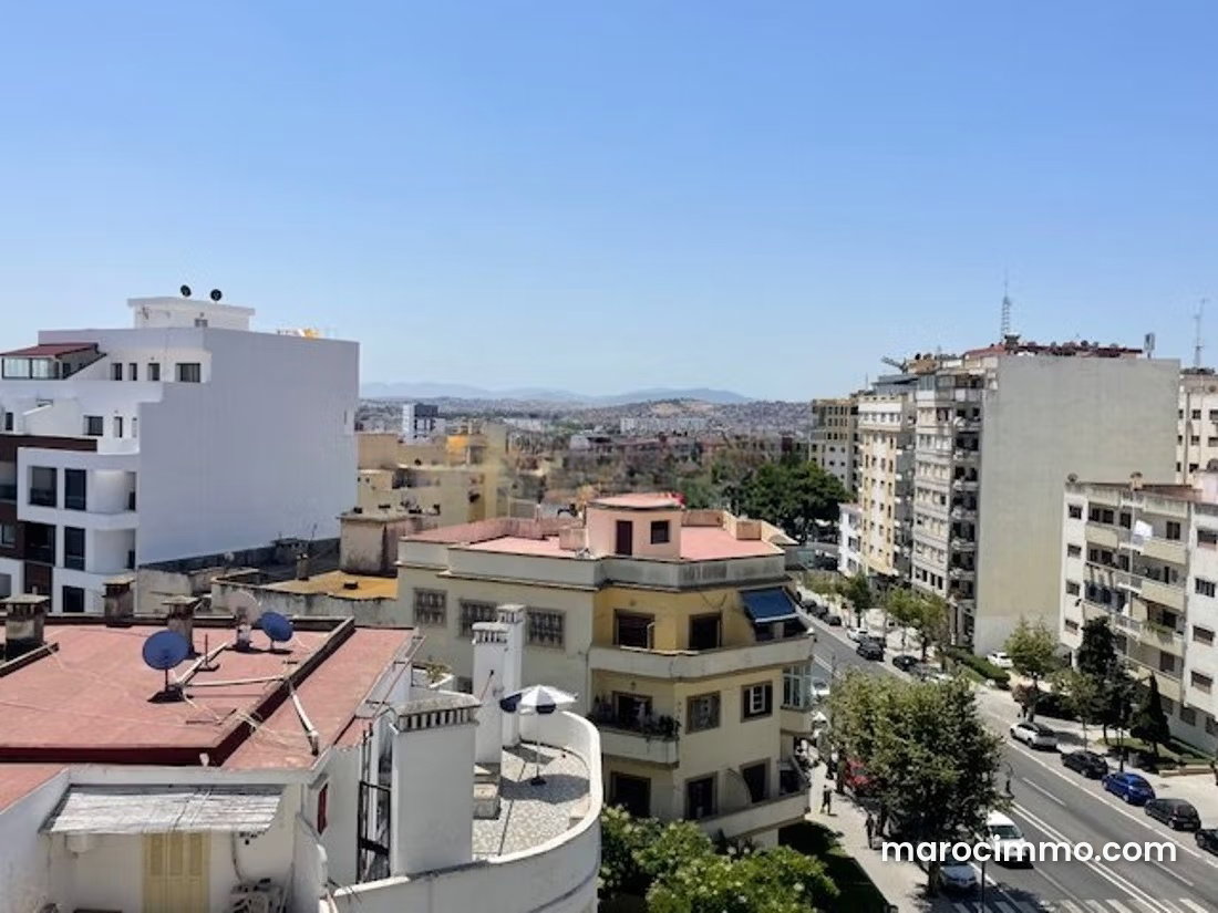 4-Room Apartment in Central Tangier, Open Views — Tangier