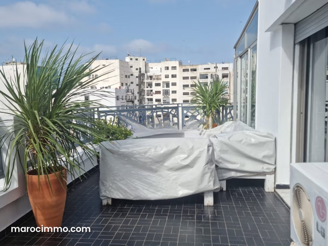 Appartement meublé avec terrasse à louer à Gauthier Casablanca — Casablanca