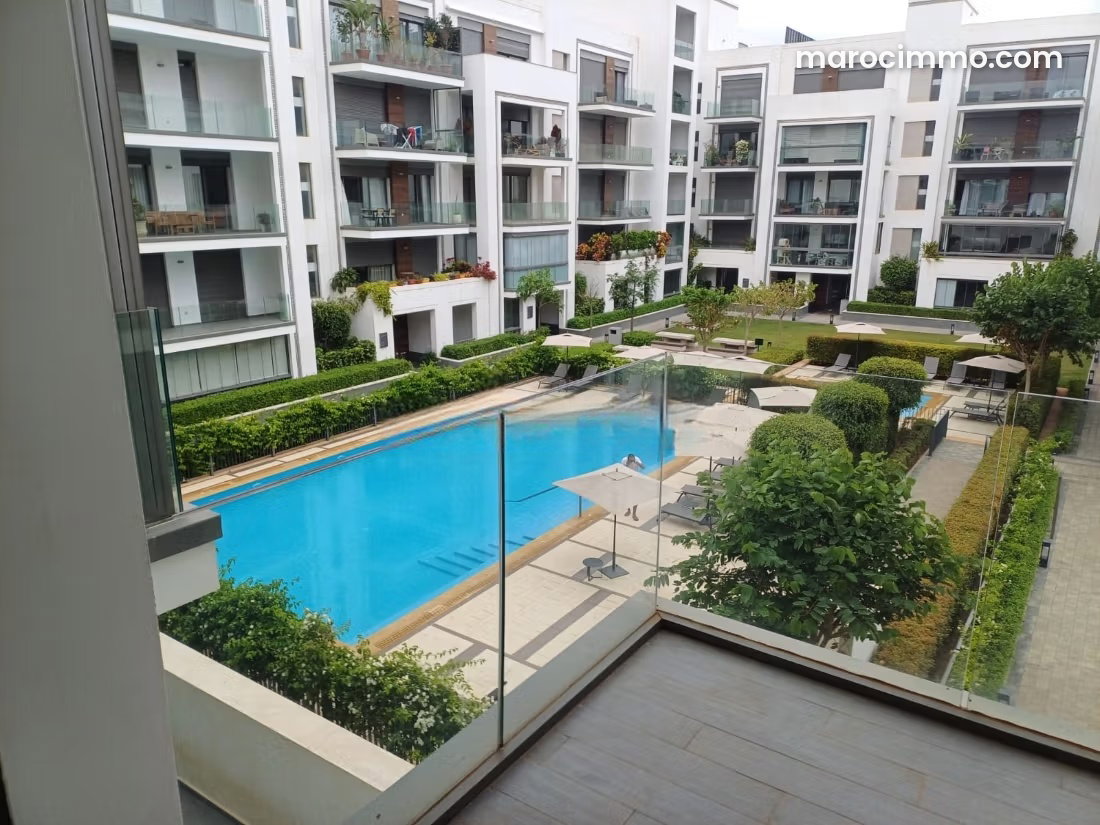 Appartement 136 m², 2 chambres avec piscine, Souissi, Rabat — Rabat