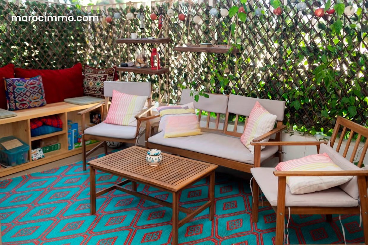 Appartement meublé 135 m², Souissi, Rabat : jardin et piscine — Rabat