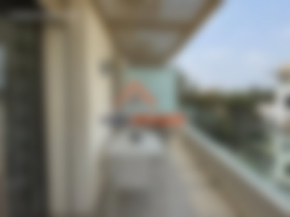 شقة مفروشة فاخرة مع شرفة ومسبح بحي السويسي في الرباط