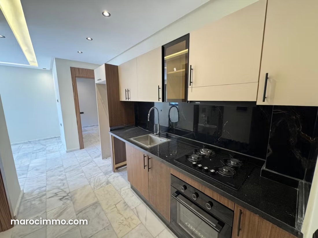 Appartement lumineux à louer à Bouskoura centre — Bouskoura