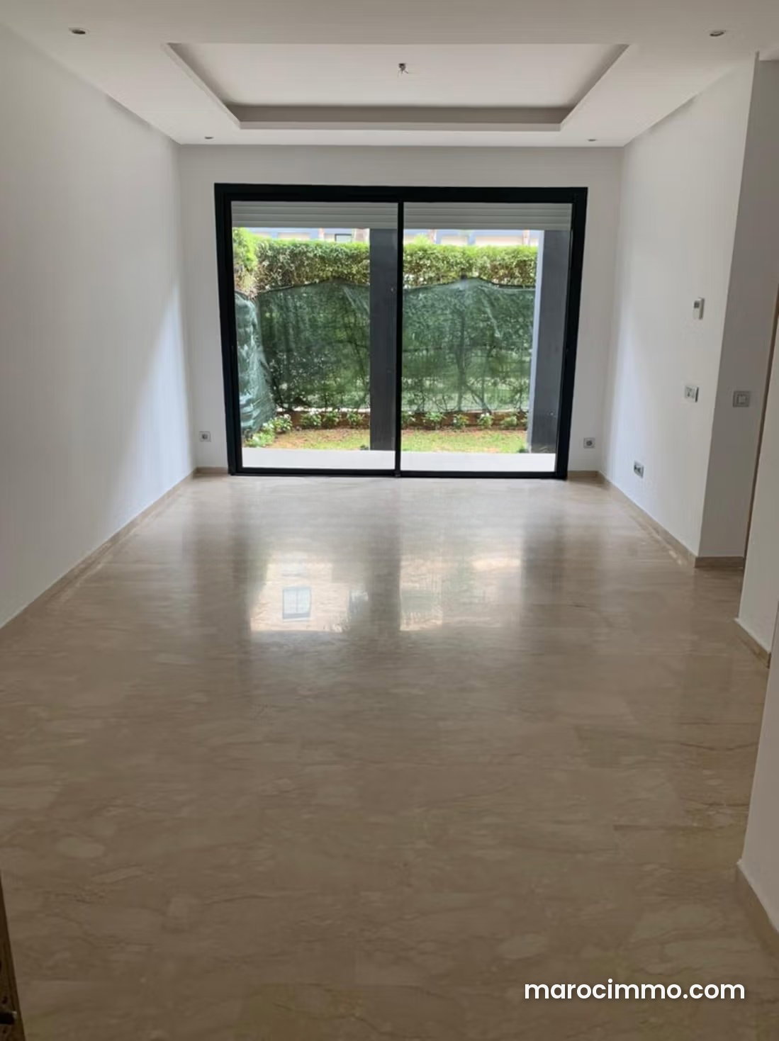 60 m² Apartment for Rent in Riyad, Rabat, with Swimming Pool and Garage — Rabat