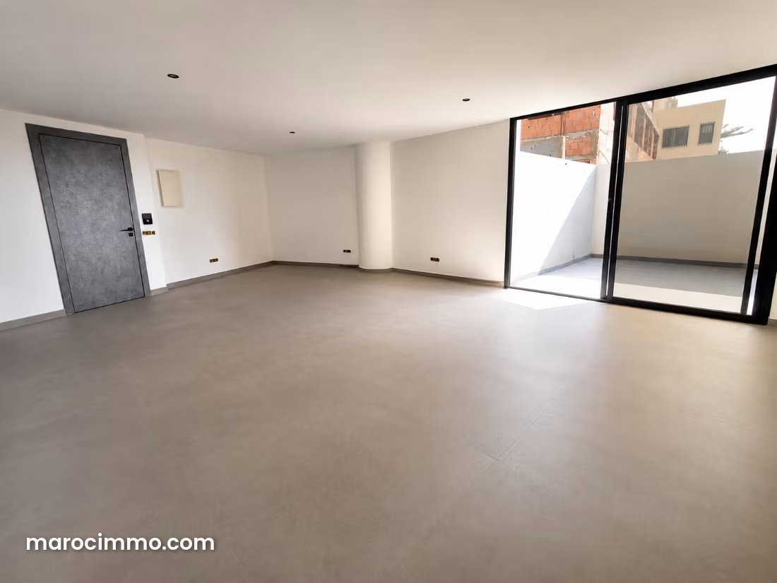 60 sqm Office in Oasis, Casablanca: Quiet and High-Standard — Casablanca
