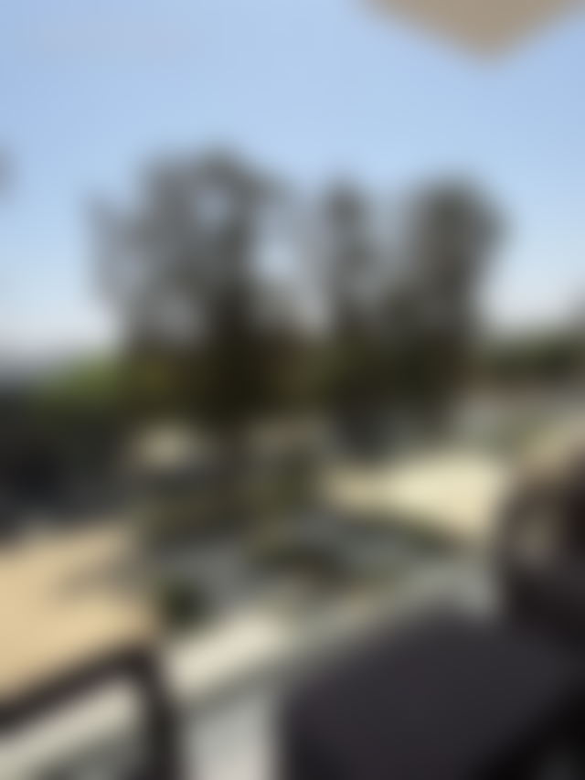 شقة بترّاس مواجهة للجنوب للبيع بحي السويسي في الرباط — الرباط