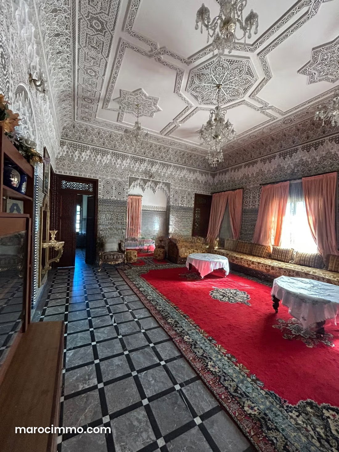 Villa 830 m², 8 chambres à Mers Sultan, Casablanca — Casablanca