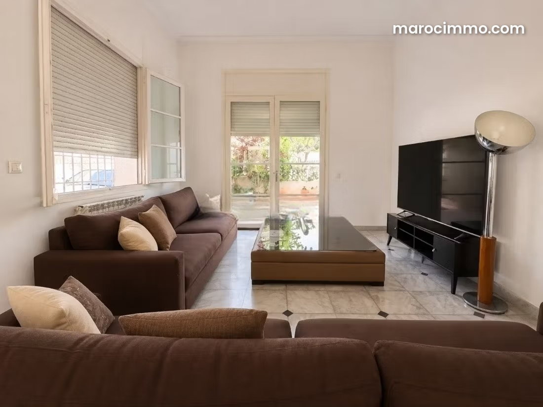 Villa 400 m² avec piscine et jardin, Oasis, Casablanca, à louer — Casablanca