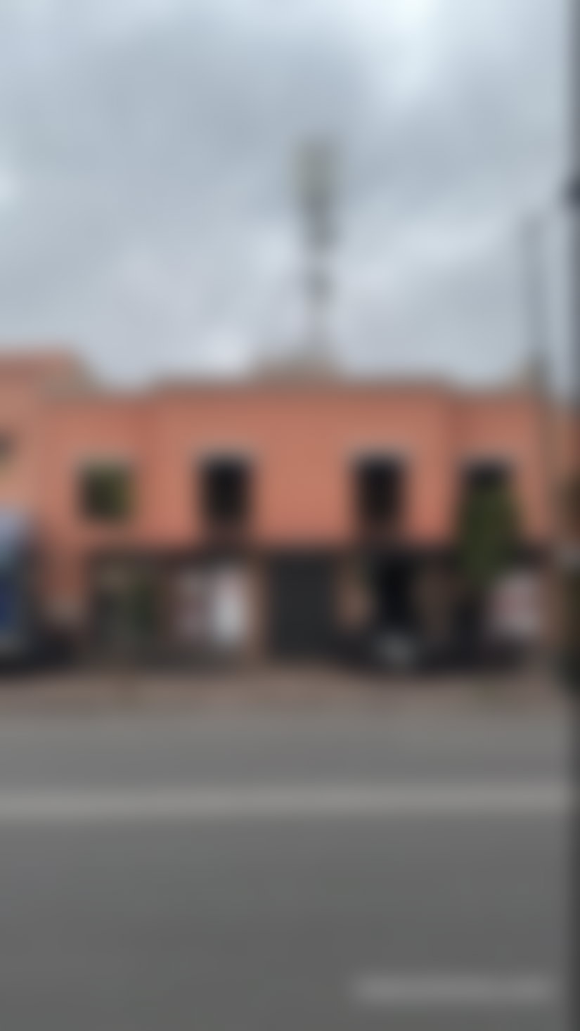 مكتب 184 م² مطلّ على الجبال بحي تارݣة مراكش