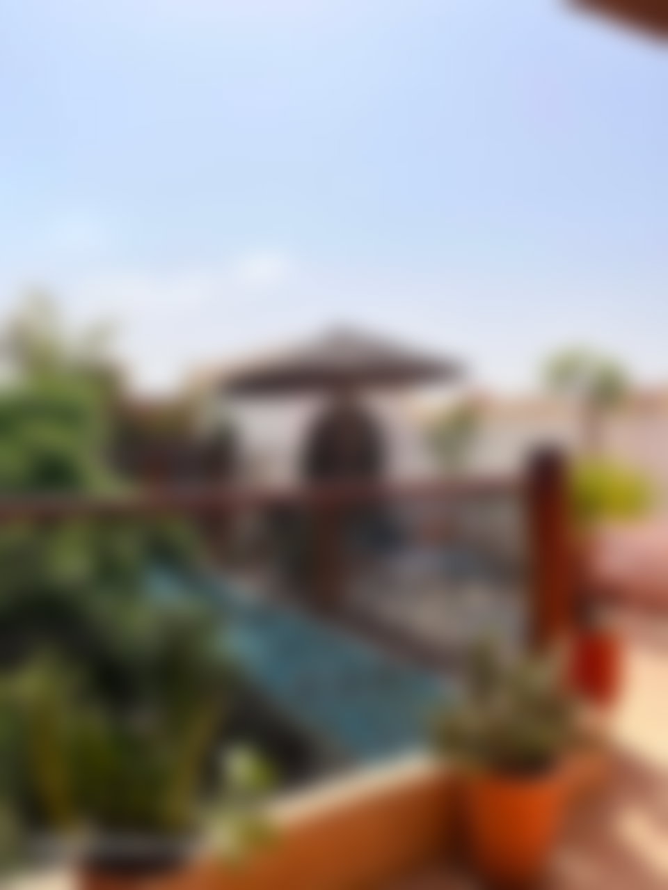 منزل فاخر بباحة ومسبح في سيدي بن سليمان الجزولي بمراكش