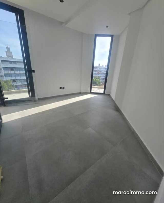 Bureau 81 m² à louer à Al Batha Casablanca — 2