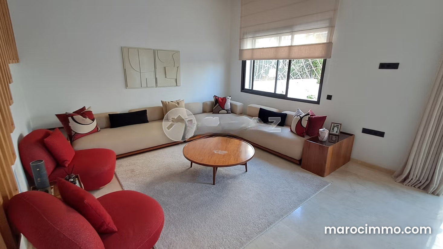 Villa familiale avec piscine et jardin à vendre à Dar Bouazza — دار بوعزة