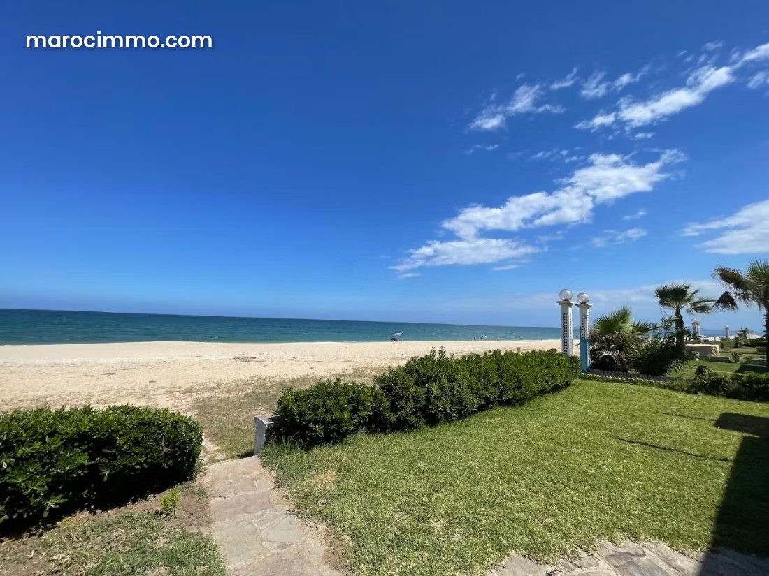 Villa vue mer à vendre à Fnideq, face à la Méditerranée — Fnideq