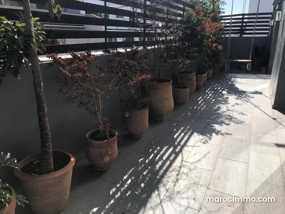 Duplex 220 m² avec terrasses à louer à Gauthier Casablanca — Casablanca