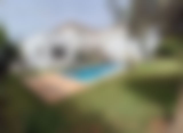 فيلا فاخرة مشمسة للبيع بحي كاليفورنيا في الدار البيضاء — الدار البيضاء