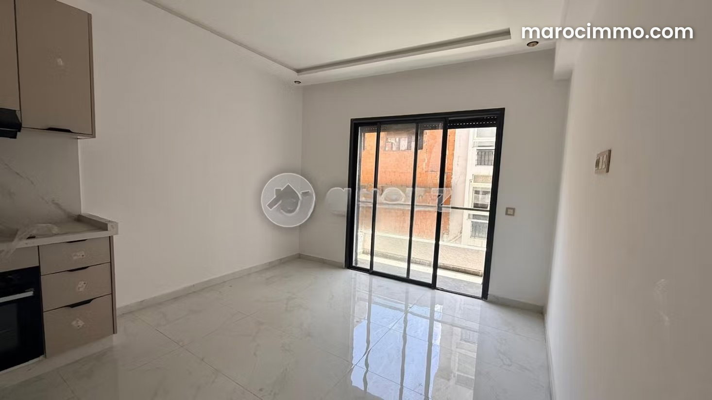 استوديو راقٍ للبيع بحي المعاريف في الدار البيضاء — الدار البيضاء