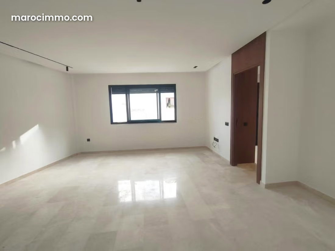 Appartement lumineux avec terrasse à Californie Casablanca — Casablanca