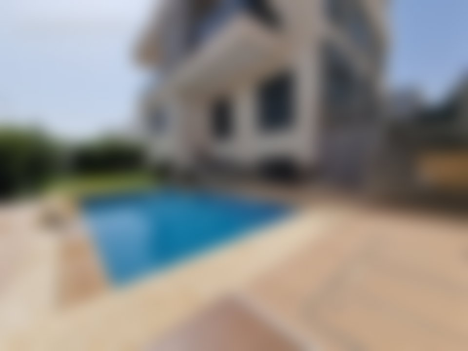 فيلا عائلية مشرقة للبيع بمولاي يعقوب